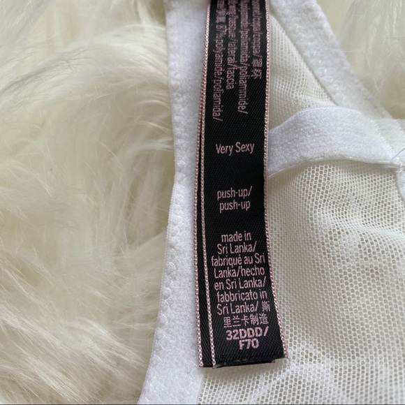 Victoria Secret Very Sexy White Lace Push-up 32DDD - Picture 7 of 11